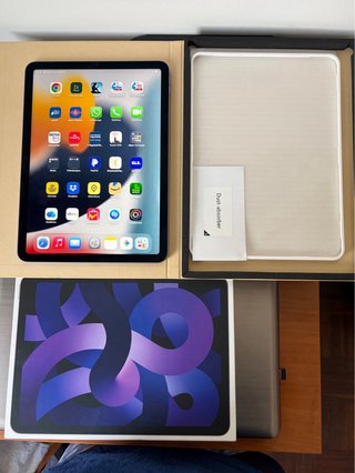 iPad Air 5 (M1) 256GB WiFi Púrpura Impecable.