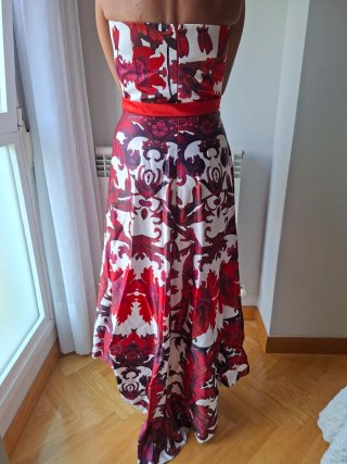 Vestido de fiesta rojo y blanco