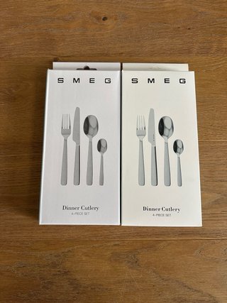 Pack 2 Juegos de Cubiertos SMEG nuevos