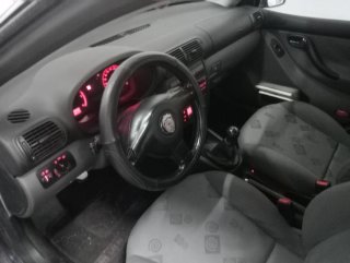 SEAT Leon 2000