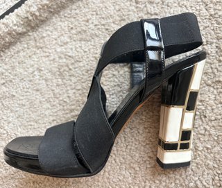 Sandalias tacón fantasía negras talla 36