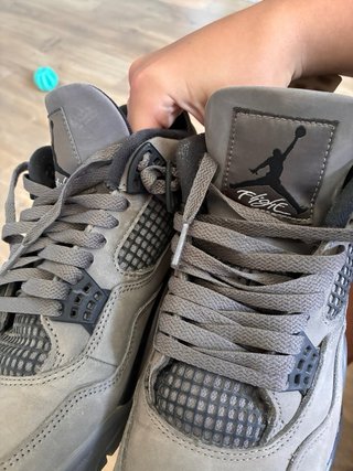 Jordan 4 Grises Compradas en JD Sports