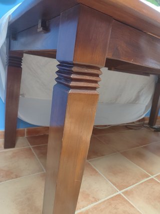 Mesa comedor y 6 sillas estilo colonial