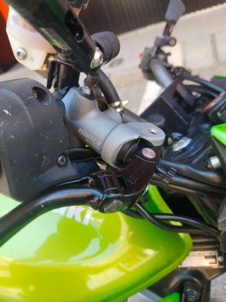 Kawasaki Z750 Verde lima