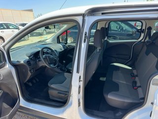Ford E-Tourneo Courier 2017