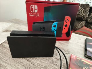 Nintendo Switch Azul/Rojo + Accesorios