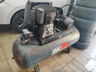 Compresor Puskas 5.5 HP Trifásico
