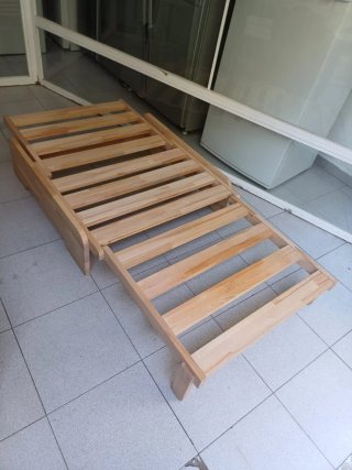 SILLÓN CAMA MADERA SEMINUEVO