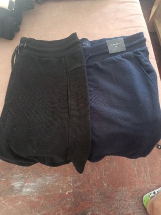Bermudas Negras y Azules