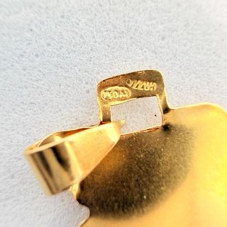 Colgante Pergamino de oro combinado 18k, 1.03 g.
