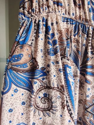 Vestido largo estampado floral estilo veraniego