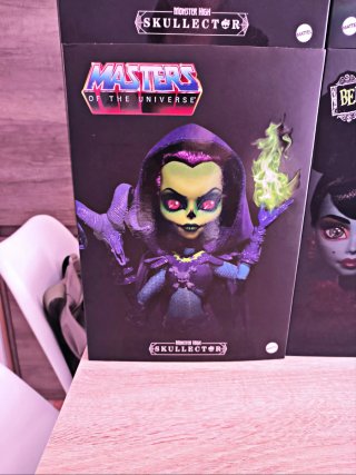 Cajas Monster High Skulllector Vacías