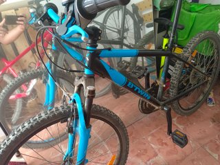 Bicicleta infantil azul