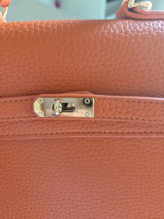 Bolso de mano naranja nuevo