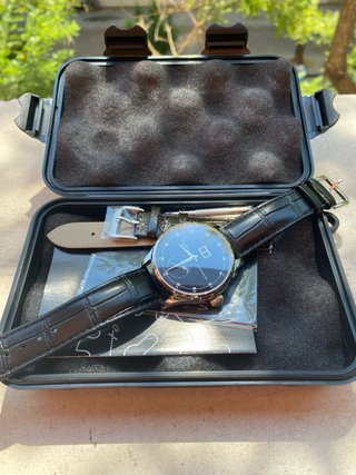 Reloj sugess moonphase
