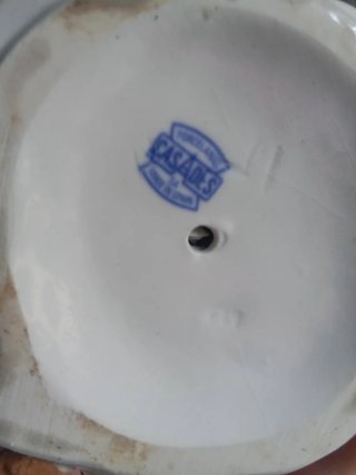 Figurita porcelana Casades mujer época
