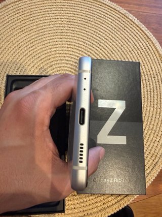 Samsung Z Flip 3 256GB Beige/Gris