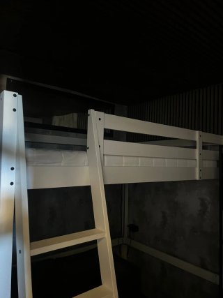 Caja vivienda y almacen