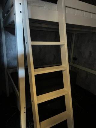 Caja vivienda y almacen