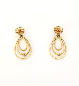 Pendiente de oro de 18k con circonitas, 6.75 g.