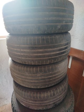 Llantas de aleación con neumáticos Goodyear 205/55