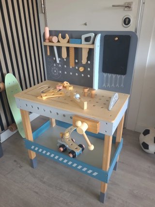 Banco de trabajo de madera para niños