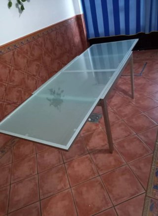 Mesa Salón Cristal y Acero