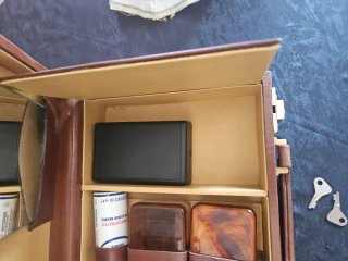 Beauty Case Vintage con Accessori