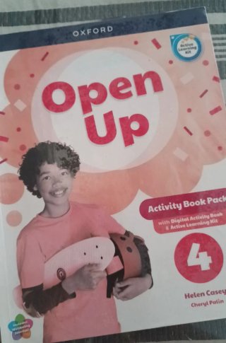 Open Up 4 Course Book (Spain)