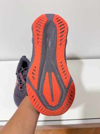 ASICS Novablast Zapatillas Running Morado Naranja