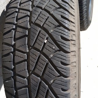 Michelin Latitude Cross 215/70 R16 104H