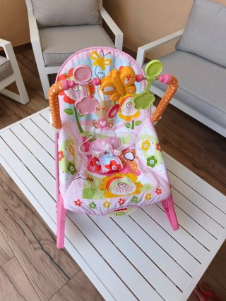 Mecedora para bebé con estampado fisher price