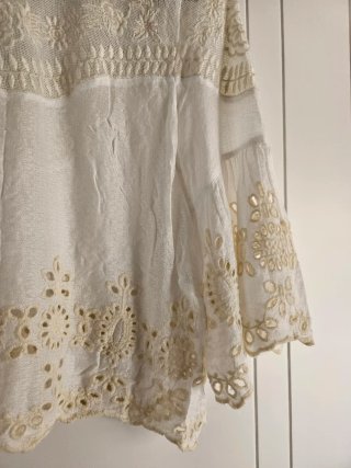 Blusa Zara bordada blanca Talla L
