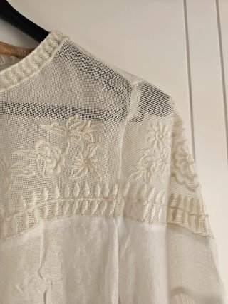 Blusa Zara bordada blanca Talla L