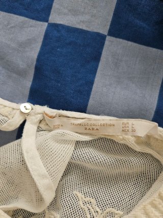 Blusa Zara bordada blanca Talla L
