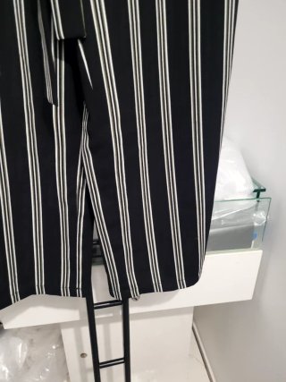 Pantalones rayas Pieces