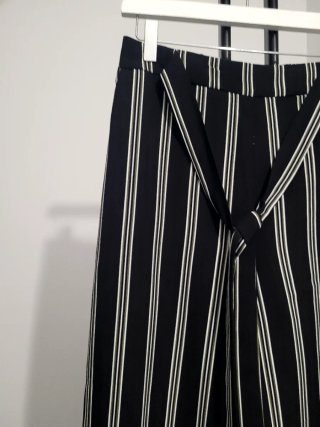 Pantalones rayas Pieces