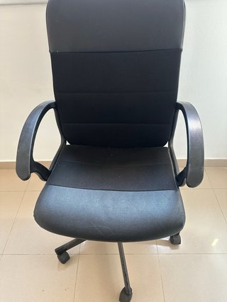 Silla de estudio negra