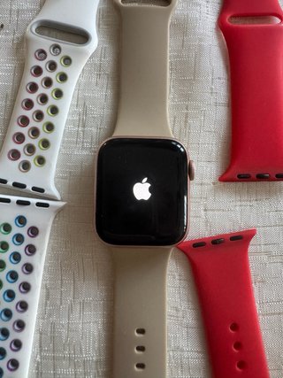 Apple Watch S5 GPS + 3 correas