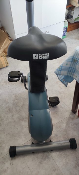 Bicicleta Estática Training 127