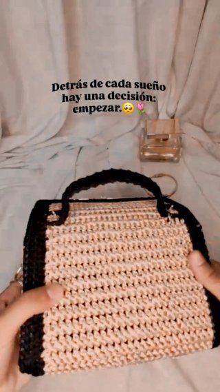 Bolso tejido hecho a mano