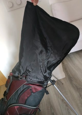 Bolsa de golf Wilson negra y roja