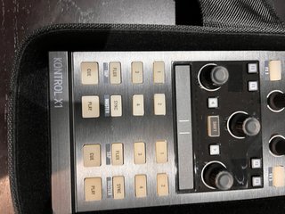 Native Instruments Traktor Kontrol F1, X1 y Z1