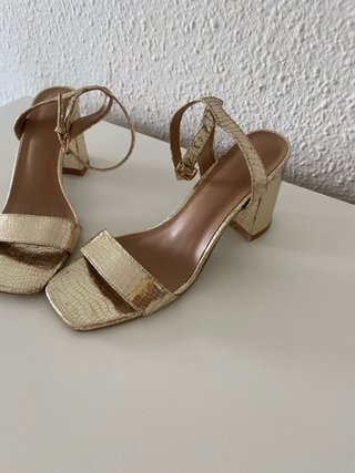 Tacones Green Coast Dorados