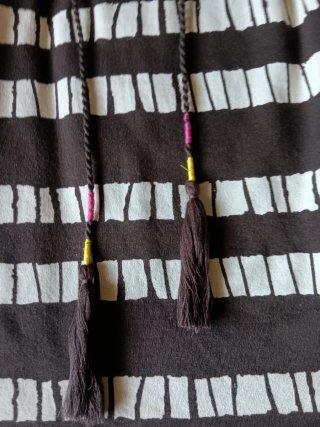 Vestido de punto de algodón con bordado
