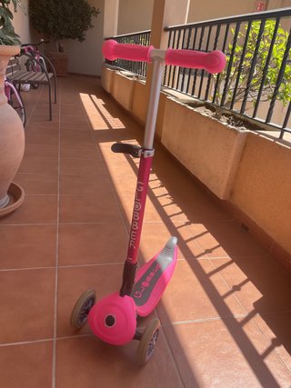 Patinete Globber 3 ruedas rosa