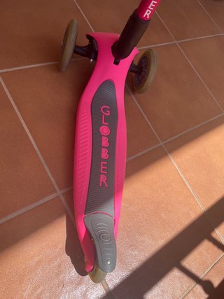 Patinete Globber 3 ruedas rosa