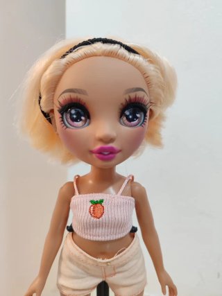 Muñeca Rainbow High