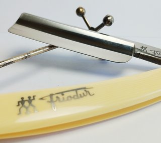 Navaja J.A. Henckels Friodur Inox 17.