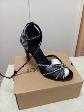 Zapatos de baile latino nuevos sin usar